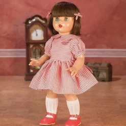 Poupée Mariquita Pérez 50 cm - Avec robe rayée blanche et rouge