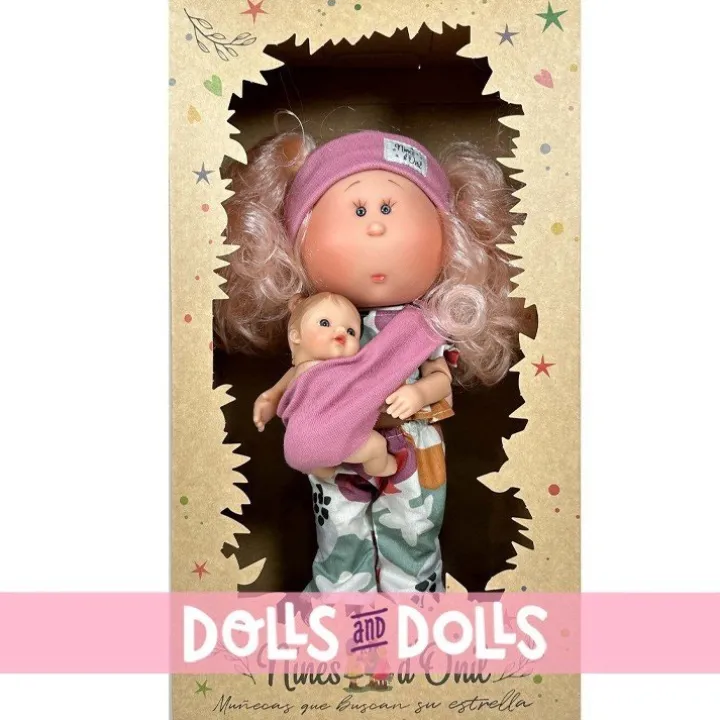 Poupée Nines d'Onil 30 cm - Mia ARTICULÉE - mère aux cheveux roses avec une robe imprimée nature