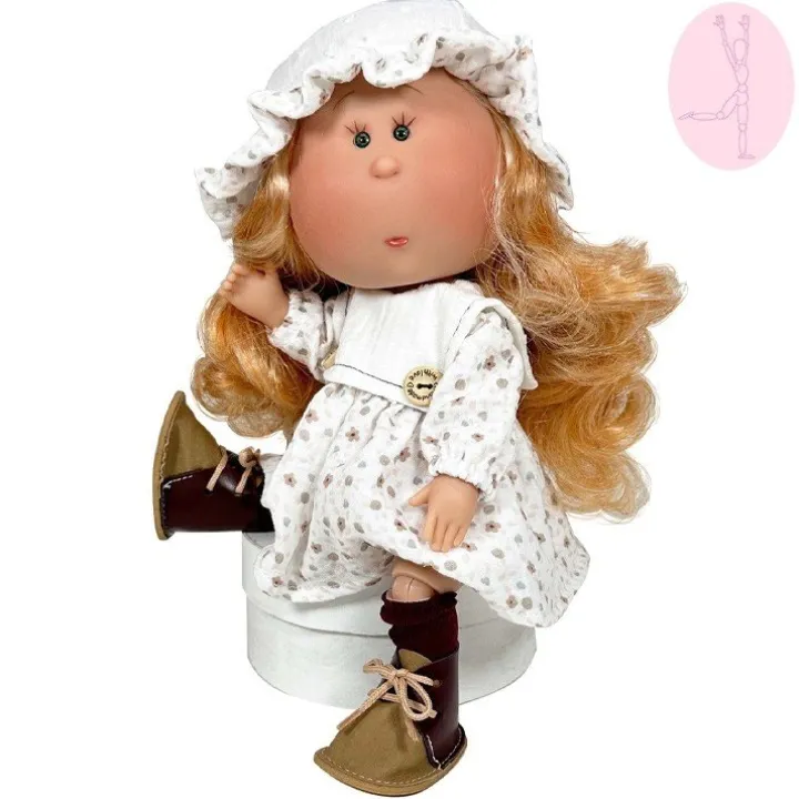 Poupée Nines d'Onil 30 cm - Mia ARTICULÉE - avec cheveux orange avec robe et chapeau imprimés